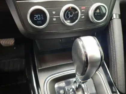 Photo 35 Renault Kadjar  Blue dCi 115 EDC