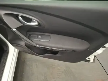 Photo 23 Renault Kadjar  Blue dCi 115 EDC