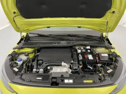 Photo 20 Peugeot 208  PureTech 100 S&S BVM6