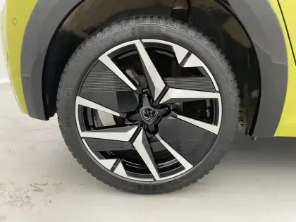 Photo 50 Peugeot 208  PureTech 100 S&S BVM6