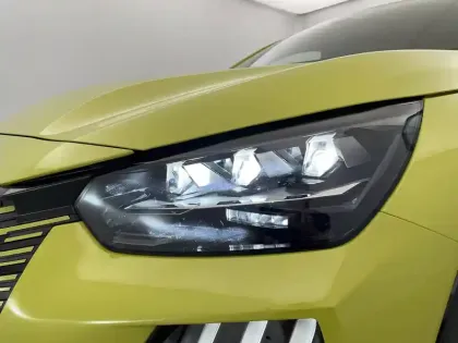 Photo 61 Peugeot 208  PureTech 100 S&S BVM6