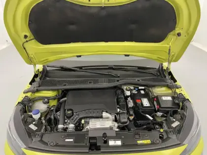 Photo 52 Peugeot 208  PureTech 100 S&S BVM6