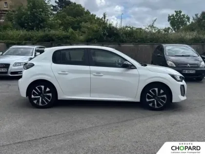Photo 35 Peugeot 208  Hybrid 100 e-DCS6