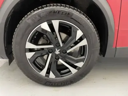 Photo 16 Peugeot 2008  PureTech 130 S&S BVM6