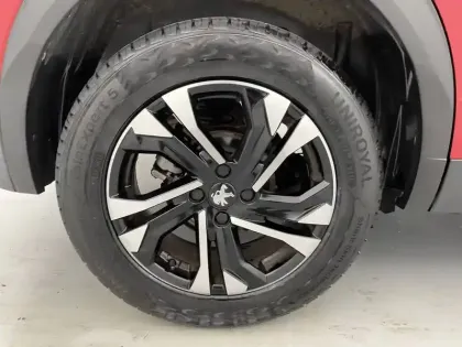 Photo 18 Peugeot 2008  PureTech 130 S&S BVM6