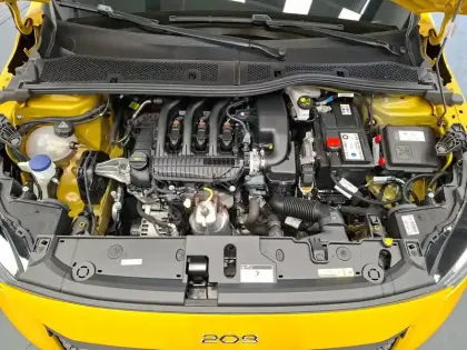 Photo 18 Peugeot 208  PureTech 75 S&S BVM5