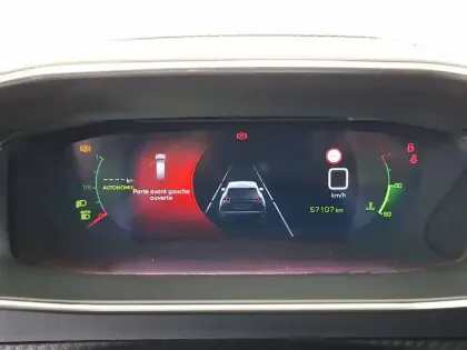 Photo 56 Peugeot 2008  PureTech 130 S&S BVM6