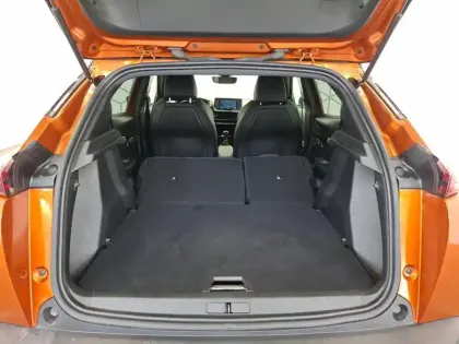 Photo 54 Peugeot 2008  PureTech 130 S&S BVM6