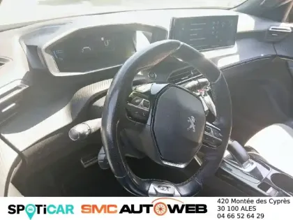 Photo 29 Peugeot 2008  Electrique 136 ch