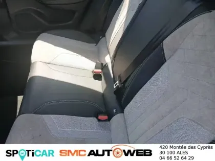 Photo 31 Peugeot 2008  Electrique 136 ch