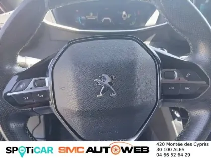 Photo 39 Peugeot 2008  Electrique 136 ch