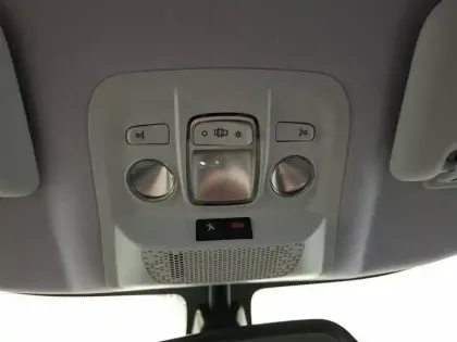 Photo 38 Peugeot 2008  BlueHDi 120ch S&S EAT6