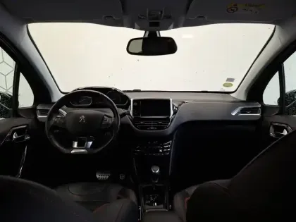 Photo 16 Peugeot 2008  BlueHDi 120ch S&S EAT6