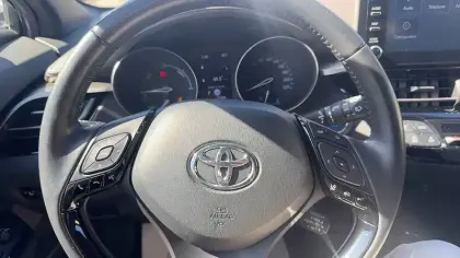 Photo 13 Toyota C-HR  Hybride 2.0L