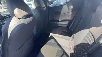 Photo 32 Toyota C-HR  Hybride 2.0L