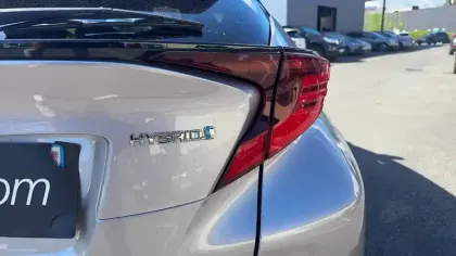 Photo 31 Toyota C-HR  Hybride 2.0L