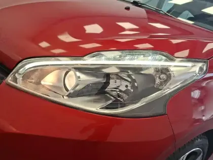 Photo 32 Peugeot 208  BlueHDi 100ch S&S BVM5