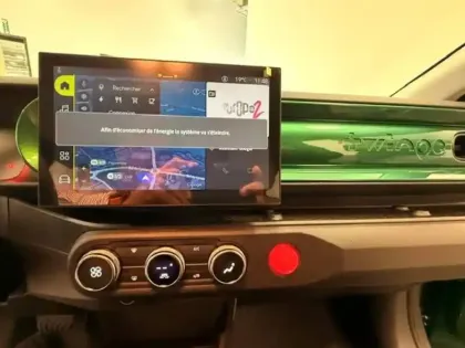 Photo 18 Renault Twingo  E-Tech Electrique 80 ch autonomie urbaine