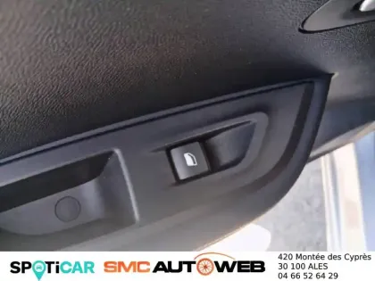 Photo 13 Peugeot 2008  Electrique 136 ch