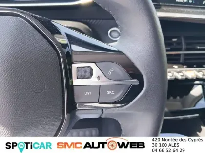 Photo 21 Peugeot 2008  Electrique 136 ch