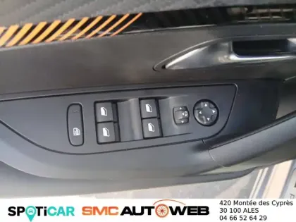 Photo 12 Peugeot 2008  Electrique 136 ch