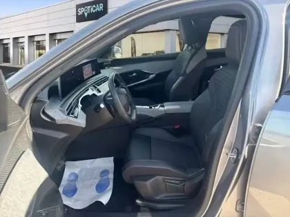 Photo 8 Peugeot 3008  Hybrid 136 e-DCS6