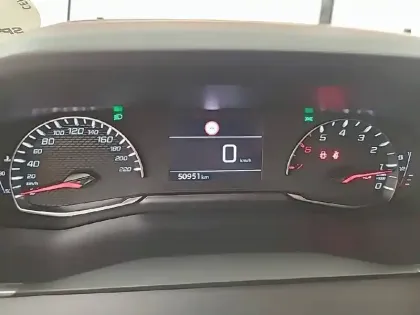 Photo 9 Peugeot 2008  PureTech 130 S&S BVM6