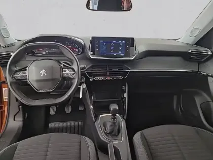 Photo 7 Peugeot 2008  PureTech 130 S&S BVM6