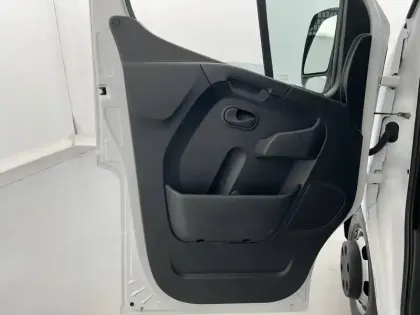 Photo 10 Renault Master  CC PROP RJ3500 L2 PAFC BLUE DCI 130 EURO VI