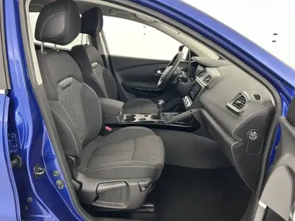 Photo 22 Renault Kadjar  Blue dCi 115