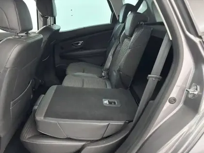 Photo 37 Renault Scenic  Blue dCi 150