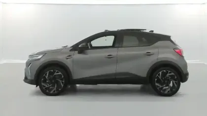 Photo 17 Renault Captur  E-Tech full hybrid 145 ch