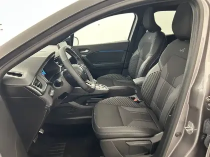 Photo 24 Renault Captur  E-Tech full hybrid 145 ch