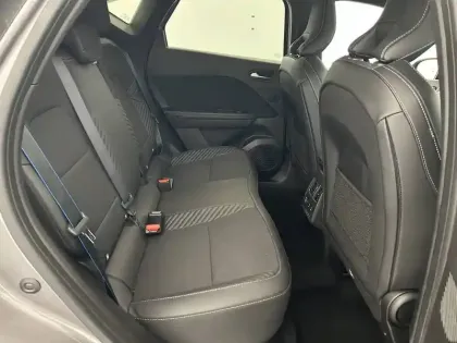 Photo 31 Renault Captur  E-Tech full hybrid 145 ch