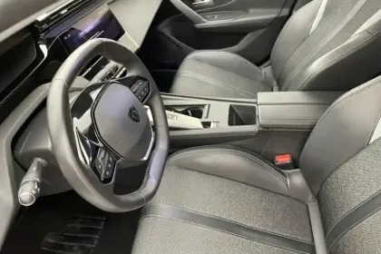 Photo 44 Peugeot 308  PHEV 180 e-EAT8