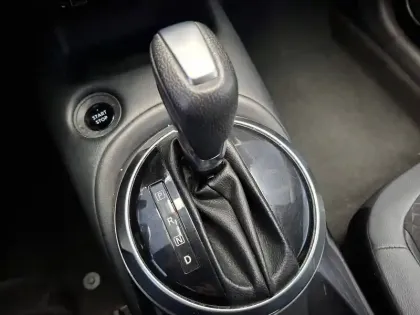 Photo 42 Nissan Juke  Hybrid 143