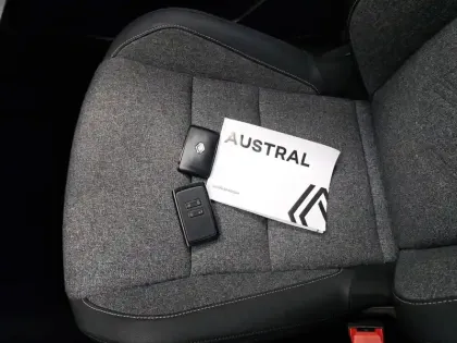 Photo 39 Renault Austral  full hybrid E-Tech 200 ch
