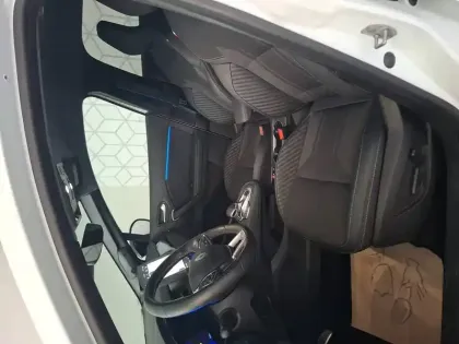 Photo 6 Renault Symbioz  E-Tech full hybrid 145
