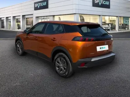 Photo 16 Peugeot 2008  PureTech 100 S&S BVM6
