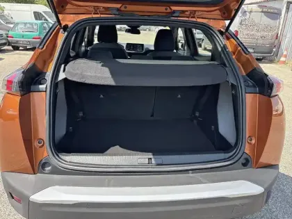 Photo 15 Peugeot 2008  PureTech 100 S&S BVM6
