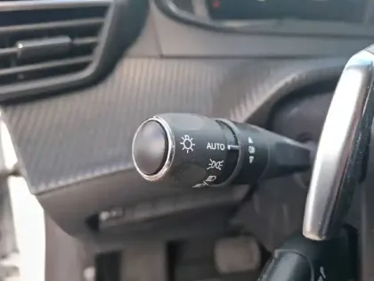 Photo 22 Peugeot 208  Hybrid 100 e-DCS6