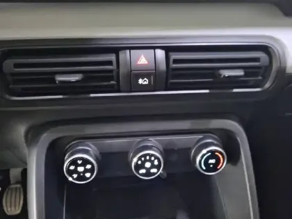 Photo 40 Citroën C3  Turbo 100 ch BVM6