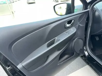 Photo 18 Renault Clio  1.2 16V 75