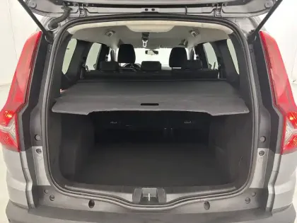 Photo 26 Dacia Jogger  Hybrid 140 5 places