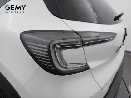 Photo 16 Renault Captur  E-Tech full hybrid 145 ch