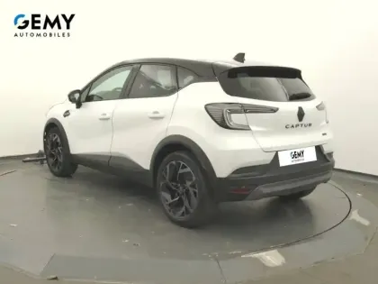 Photo 6 Renault Captur  E-Tech full hybrid 145 ch