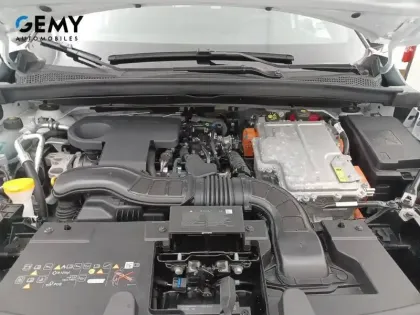Photo 14 Renault Captur  E-Tech full hybrid 145 ch