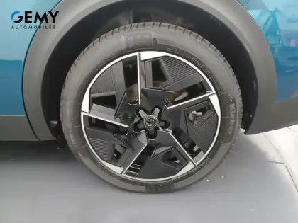 Photo 10 Peugeot 408  PHEV 225 e-EAT8
