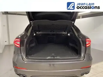 Photo 9 Maserati Levante  3.0 V6 Bi-Turbo 350 Q4