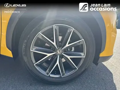 Photo 8 Lexus Lbx  2WD